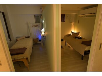 シン(SHINE)/ペアで同時施術可能