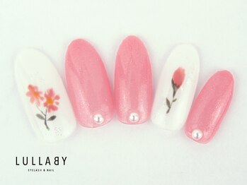 ララバイ 恵比寿店(LULLABY)/小花ネイル