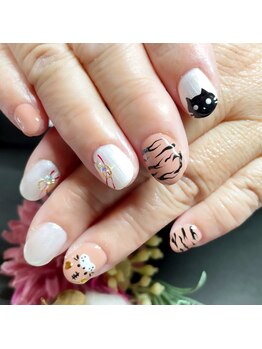 リマ(Lima)/かわいいトラちゃんネイル