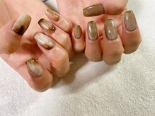 モグネイル(Mogunail)/ちぐはぐカフェラテネイル