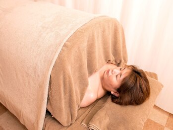 ブルー 久留米店(BLV)/遠赤外線マットで発汗