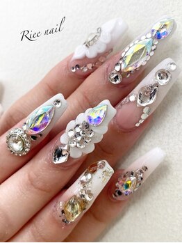 リーネイル(Riee nail)の写真/すらりと美しいフォルムの指先に◎【持ち込みデザインOK♪スカルプアートし放題】実力派ネイリスト在籍☆