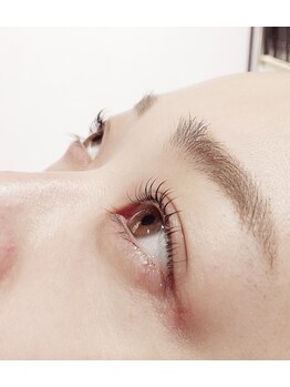 アリス ビューティアンドカフェ(Alice Beauty&Cafe)/パリジェンヌ