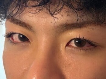 エアーグロー(airglow)の写真/【メンズまつ毛パーマ¥4980】関西希少♪目元の印象変えたい方・逆さまつ毛で悩んでいる方に◎清潔感&目力UP