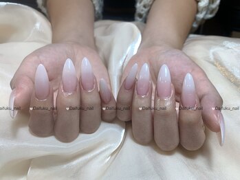 ダイフクネイルズ(Daifuku nails)/長さ出しグラデーション