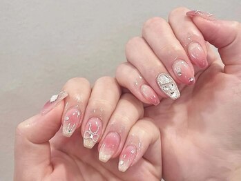 オーラネイル ミタ(Orla nail Mita)の写真/豊富なカラー＆厳選パーツ≪持ち込みデザインも上質に再現≫肌なじみやバランスを見ながらご提案可能◎