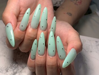 アズネイル 大宮(AZU NAIL)/ドットネイル