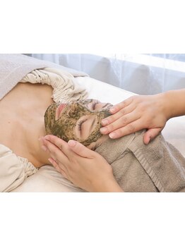 ホウレイ線・たるみ改善！予防ケア