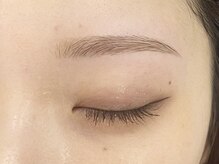 エルブリンク(elblink)/甘すぎない平行眉