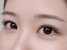 月 自由が丘(tsuki)の雰囲気(左右差調整もしています。片方だけ下がるなどのお悩みも相談可◎)