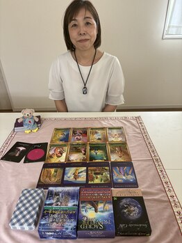 結音いろ(ユネイロ)の写真/当サロン専属のカードリーダーが導く未来へのメッセージをお届けします!