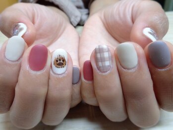 アミュリー ネイル アトリエ(Amury nail atelier)/マット チェック くすみカラー