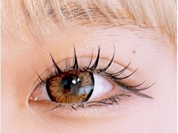 フーリー(fully)/ビューラー、マスカラ不要！