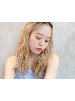 ナチュラル上品な目元にしたい