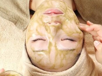 プレジール エテ(plaisir Ete)の写真/気になるお肌のザラつき、黒ずみケア・シミケア、毛穴の引き締めに！人気のハーブピーリング♪
