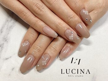 ネイルスタジオ ルキナ(LUCINA)/c-487 パールフラワーネイル