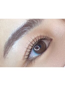 ナチュラル上品な目元にしたい