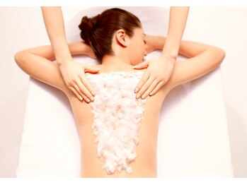 ポルテ ボヌール(Porter Bonheur)の写真/【ガチゴリ駆込みOK】高濃度炭酸の血行促進×熟練オールハンドで、施術後思わず笑みこぼれる驚きの軽さ♪q