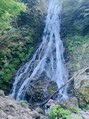 フロー鍼灸整体院(FLOW鍼灸整体院) 全国各地の滝を巡って、マイナスイオンを感じて癒されています。