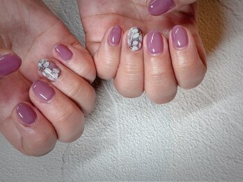 ナナネイル(7.Nail)/お花ネイル