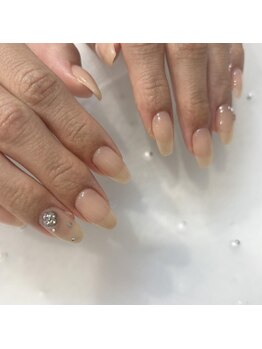 ララアンジュ(LaLa-Ange)/キラキラパーツネイル