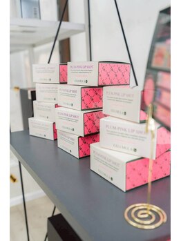 クレビア(CREBIA)/【シミ・シミケア専門店】沖縄県