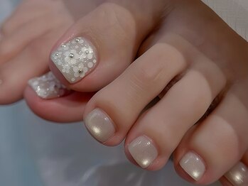 フットネイルのおすすめデザイン