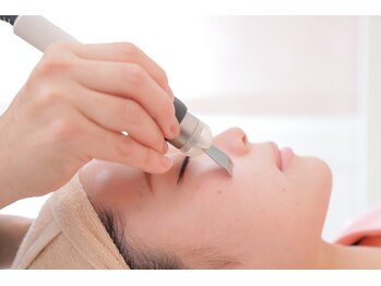 ファニービー 吹田店/お肌表面の角質除去