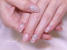 ペシェネイル(peche nail)