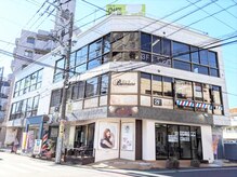 アイズ 春日部店(I's)/駅チカのこのビル3階です！