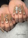 クロムネイル