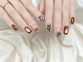 ヒョウ柄ネイル