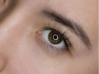 ミューズファクトリー(Muse factory)の写真/当店自慢のケアにこだわったまつげパーマでダメージレスなのに美しいカールが長期間持続◎立体的なお顔に☆