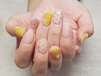 イーエムエー(e.m.a)/パラジェル/黄色×スタッズ