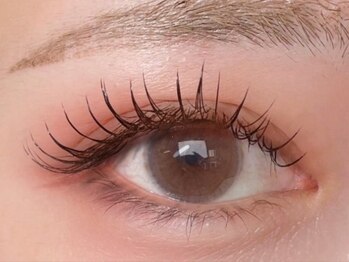 ラヴィ(Ravi)の写真/まつ毛パーマでお悩み解決！マツエクが苦手な方も◎自まつげを最大限に生かしパッチリとした目元に♪