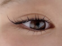 クルン(KURUN)/流し目カール