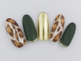 トレンド☆レオパードネイル