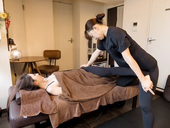 テイクオフ(Takeoff)/大人気のストレッチベースの施術