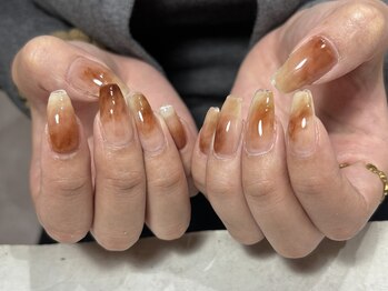 アルファシャルル 那覇 おもろまち(α.chalulu)/ブラウン