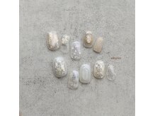 シルニー リム(Silny rim)/アシンメトリーニュアンスネイル