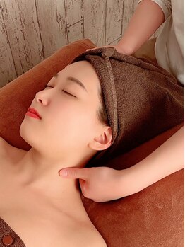 グレースフィオーレ 帯広店(gracefiore)の写真/★首肩コリ・頭痛も即改善★頭蓋骨矯正＋Wマシンのトリプル技！小青＆コリ解消が同時に叶う！！