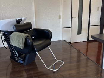 Ank Beauty Salonの写真/落ち着いた空間でリラックスしながら施術されたい方にオススメ◎話題の耳つぼジュエリーも対応可能♪