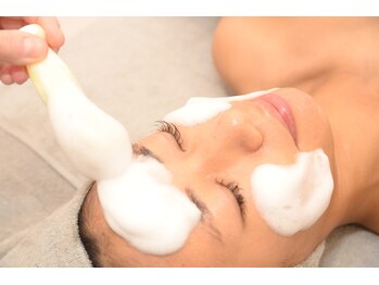 マグノリア(Magnolia)/1、ふわふわに泡洗顔