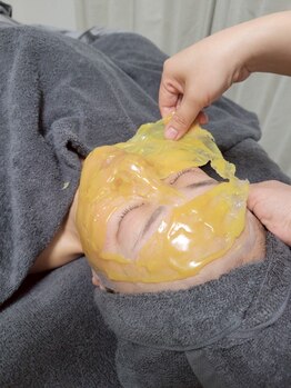 パーソナル ユニ(uni)の写真/松ヤニwaxでお肌の悩みを根本解消☆ターンオーバーを促進し,ノーメイクに自信♪毛穴レスなツルツル艶肌へ！