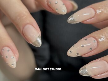 ネイルドットスタジオ 堺筋本町(NAIL DOT STUDIO)/ミラーフレンチ×ストーン