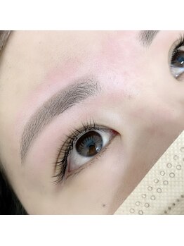 ラ ぺーシュ アヴニール/似合わせアイブロウデザイン