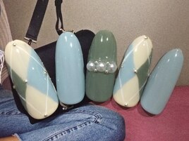 アーガイル柄ネイル