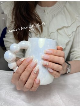 アミーラ(Amira)/白ネイル