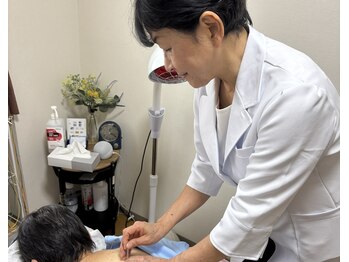 杜の鍼灸院の写真/【固まった首・肩回りに】緩やかな手技と鍼で根本ケア！痛みを「しっくり」癒やします。