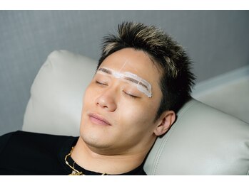 キメル(KIMERU)の写真/《デキる男の印象へ》清潔感溢れるビジネス眉設計◆仕事帰りにサッと整う！信頼される顔を作る眉スタイル。